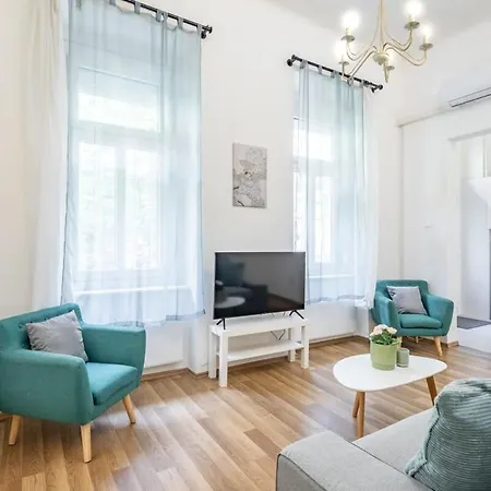 Daire Comfy And Bright In The Center Budapeşte