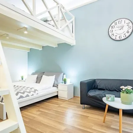 Comfy And Bright In The Center Daire Budapeşte